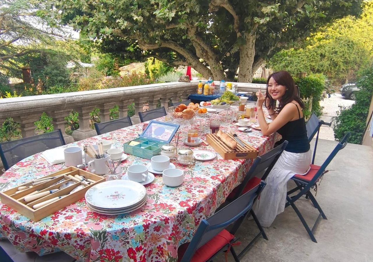 Rue Du Chateau A Cabrieres D'Avignon Bed & Breakfast Ngoại thất bức ảnh