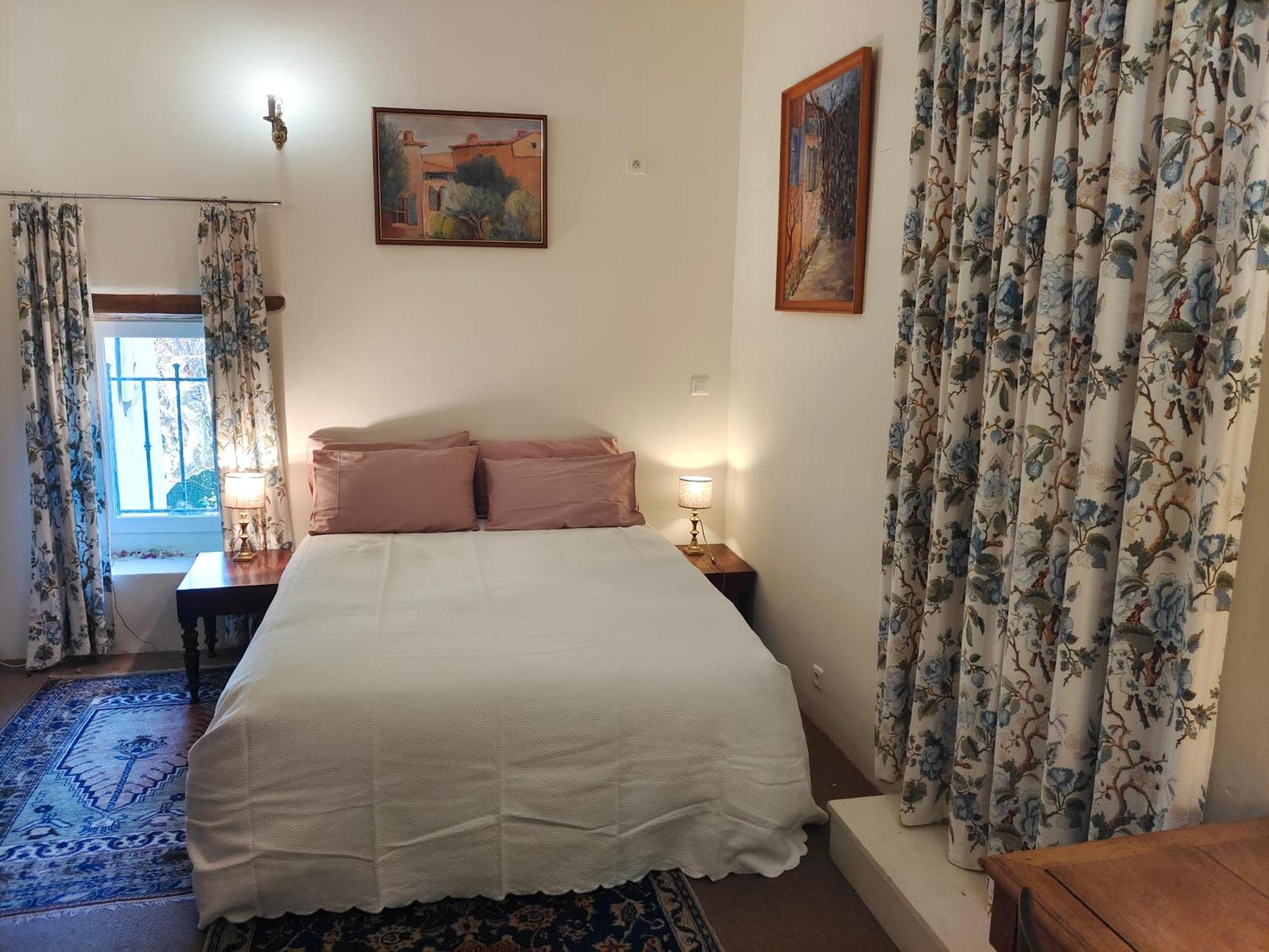 Rue Du Chateau A Cabrieres D'Avignon Bed & Breakfast Ngoại thất bức ảnh