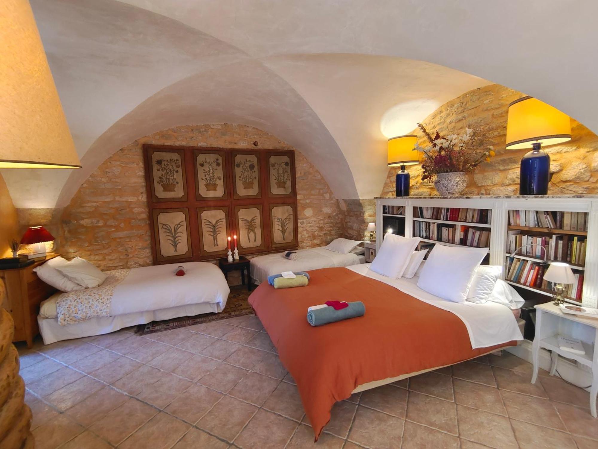 Rue Du Chateau A Cabrieres D'Avignon Bed & Breakfast Ngoại thất bức ảnh