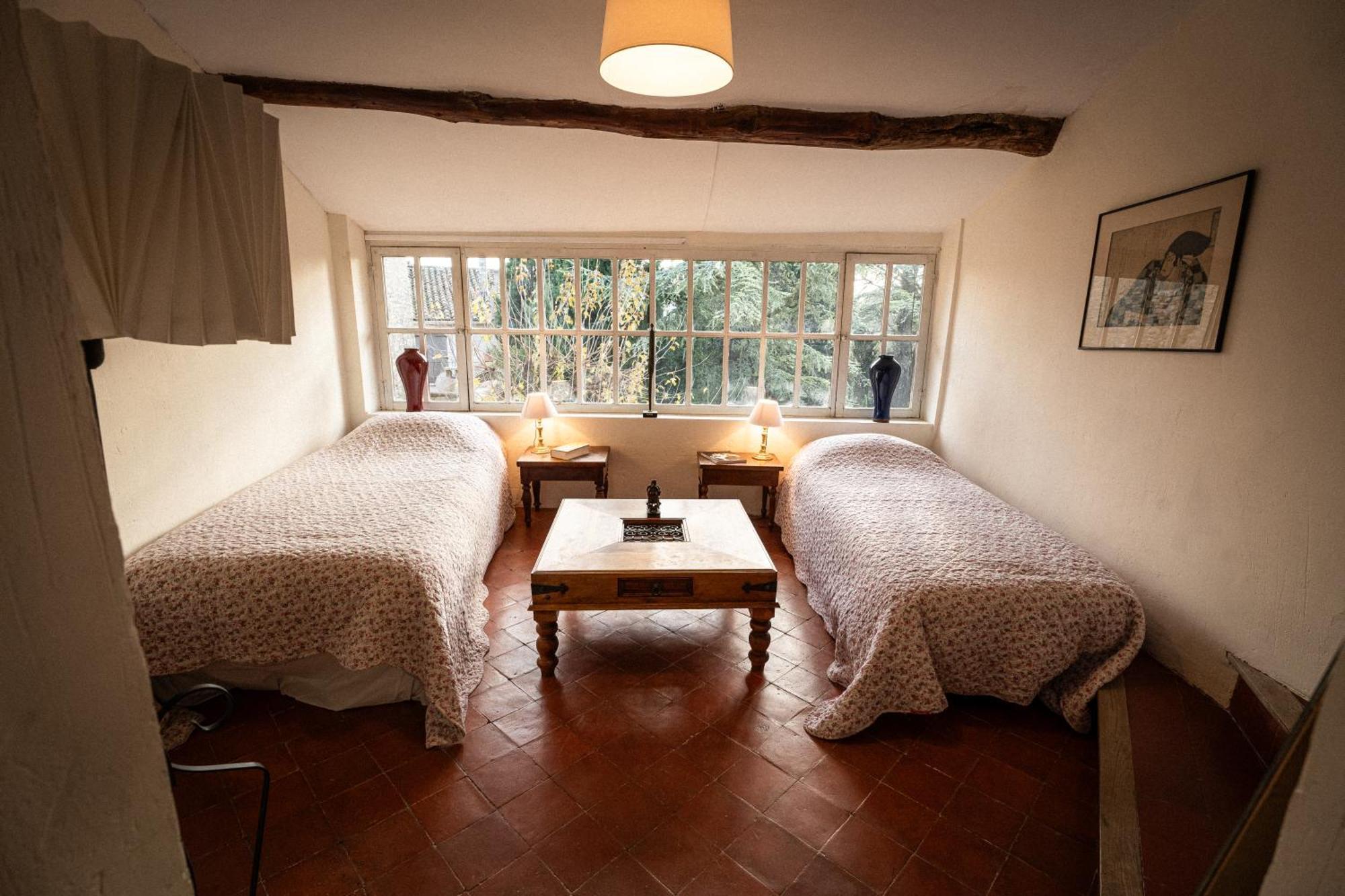 Rue Du Chateau A Cabrieres D'Avignon Bed & Breakfast Ngoại thất bức ảnh